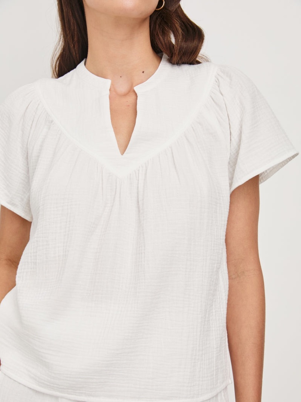 Rails Gauze Cotton Flutter Sleeve V-Neck Shirt Medium